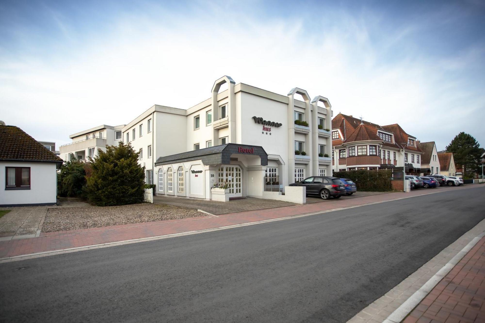 Wannerhus Hotel Groemitz Exterior photo